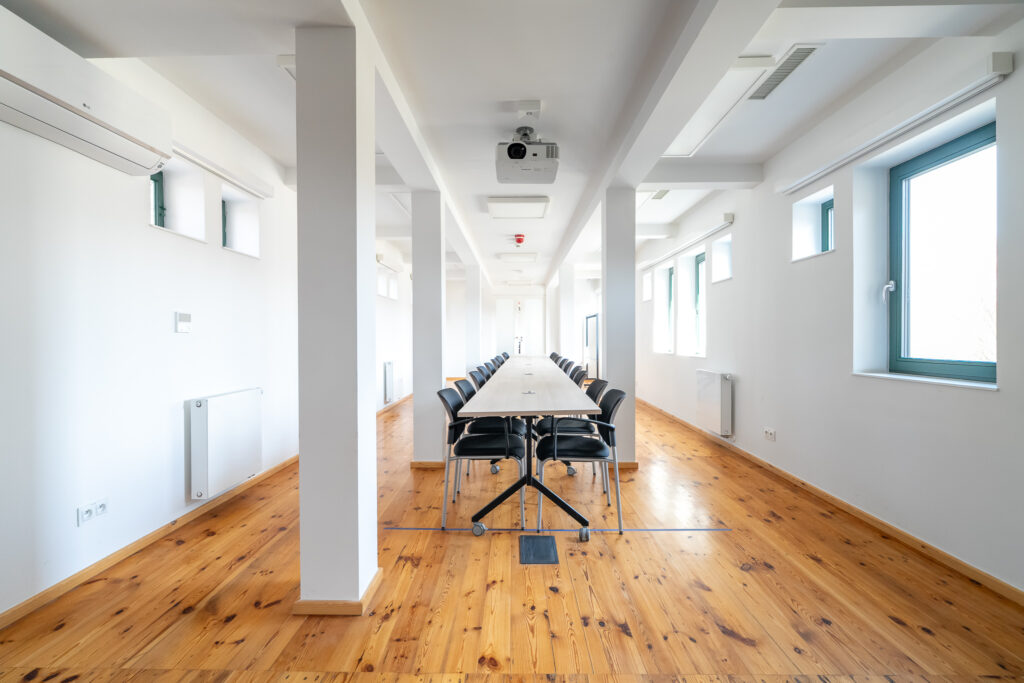 Sala A+B — ŁAZIENKI RZECZNE